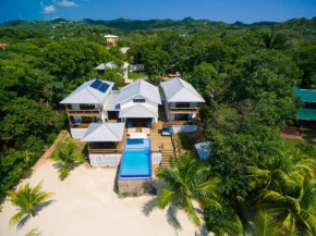 Vivaro Roatan Beachfront